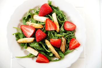 Spargel Erdbeer Salat